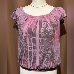 Y2K Women's Pink Skull Graphic Short-Sleeve Top